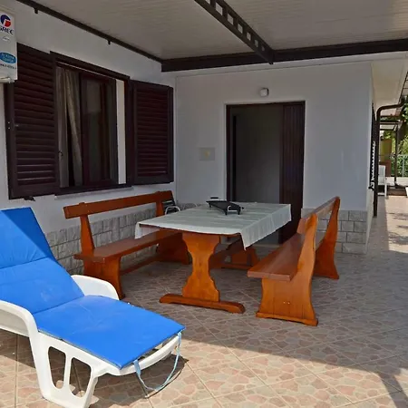 Apartment Elza *